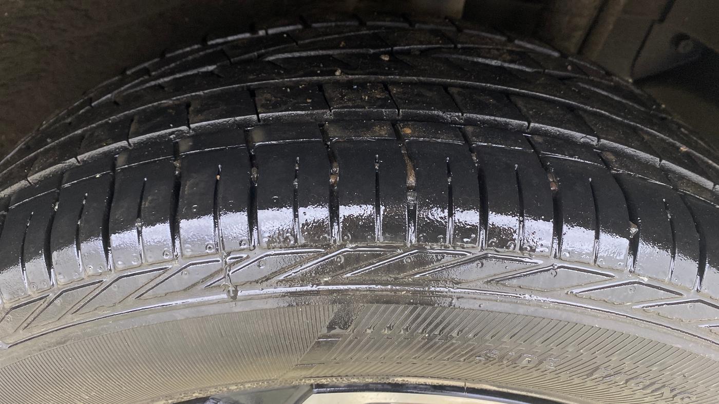 2023 Tata NEXON XZA PLUS PETROL, Petrol, Automatic, 36,172 km, Left Rear Tyre Tread