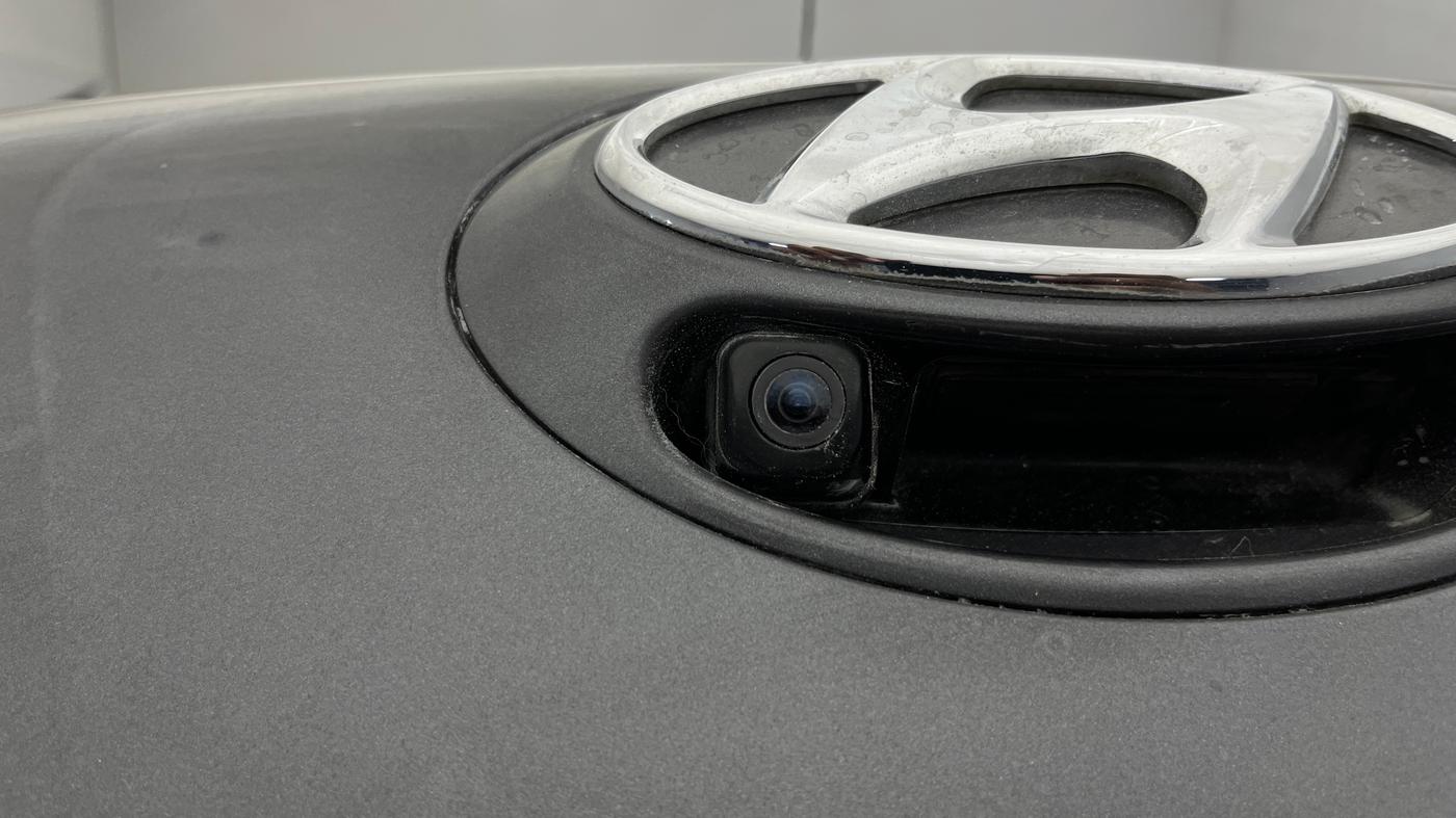 2019 Hyundai Grand i10 SPORTZ 1.2 KAPPA VTVT, CNG, Manual, 1,09,216 km, Parking Camera