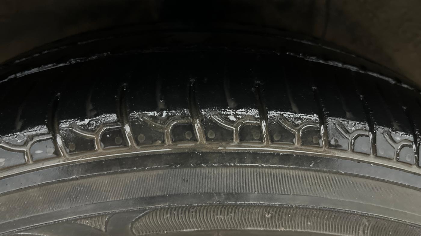 2019 Hyundai Grand i10 SPORTZ 1.2 KAPPA VTVT, CNG, Manual, 1,09,216 km, Right Rear Tyre Tread
