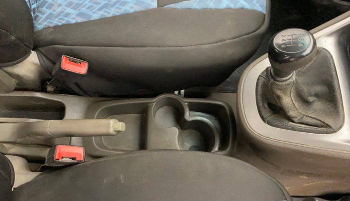2015 Hyundai i10 MAGNA 1.1, Petrol, Manual, 60,809 km, Gear Lever