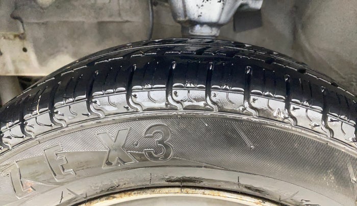 2015 Hyundai i10 MAGNA 1.1, Petrol, Manual, 60,809 km, Left Front Tyre Tread