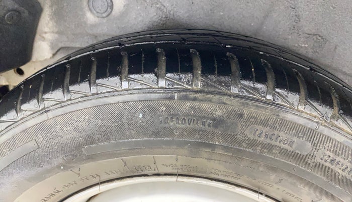 2015 Hyundai i10 MAGNA 1.1, Petrol, Manual, 60,809 km, Right Rear Tyre Tread