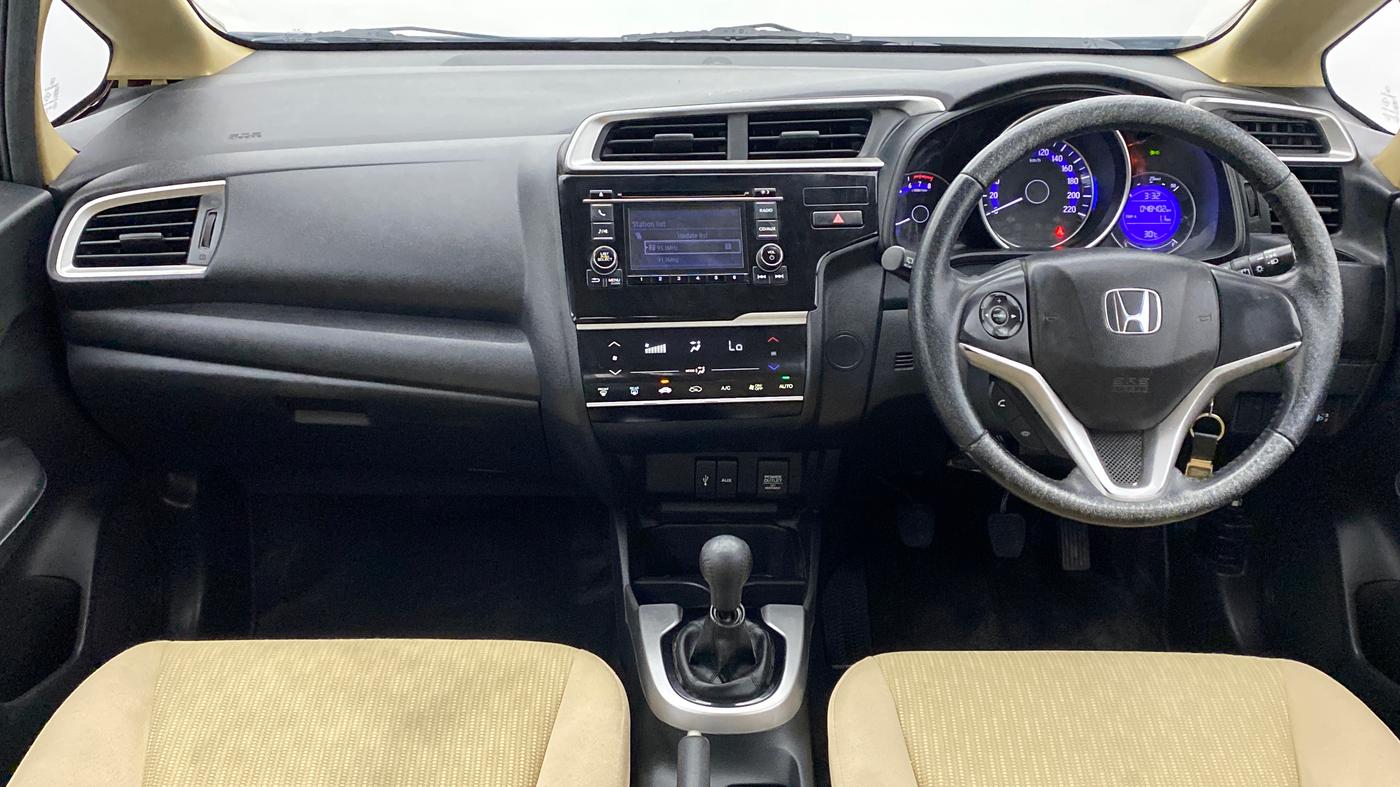2016 Honda Jazz 1.2 V MT, Petrol, Manual, 48,449 km, Dashboard