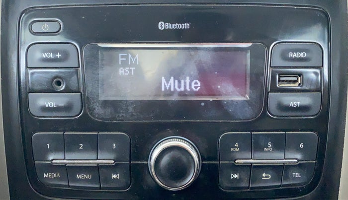 2017 Renault Duster RXL PETROL 104, CNG, Manual, 79,645 km, Infotainment System