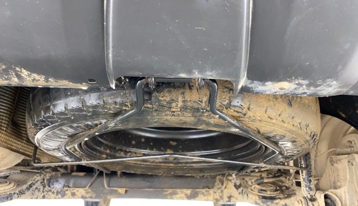 2017 Renault Duster RXL PETROL 104, CNG, Manual, 79,645 km, Spare Tyre