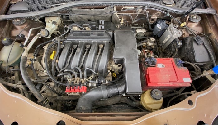 2017 Renault Duster RXL PETROL 104, CNG, Manual, 79,645 km, Open Bonet