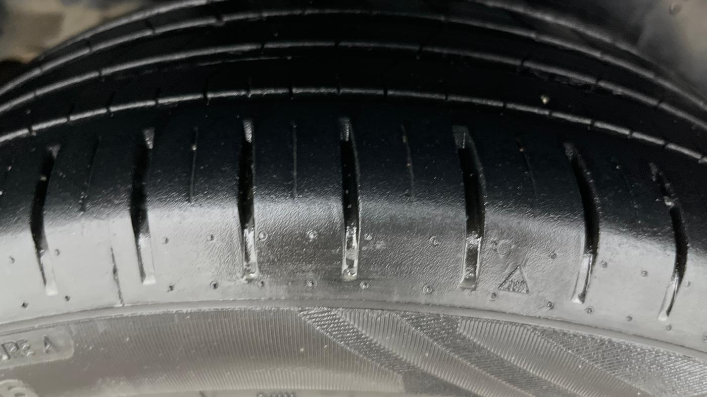 2020 Maruti Ciaz ALPHA 1.5 SHVS PETROL, Petrol, Manual, 34,489 km, Right Rear Tyre Tread