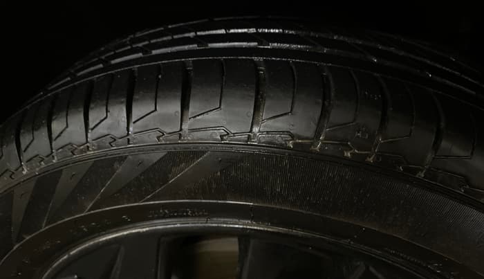 2022 Hyundai Creta SX 1.5 PETROL, Petrol, Manual, 69,052 km, Right Front Tyre Tread