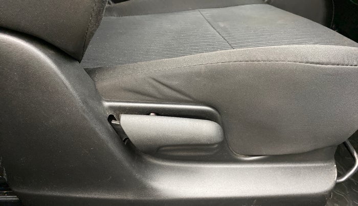 2017 Maruti Swift VXI OPT, Petrol, Manual, 32,953 km, Driver Side Adjustment Panel