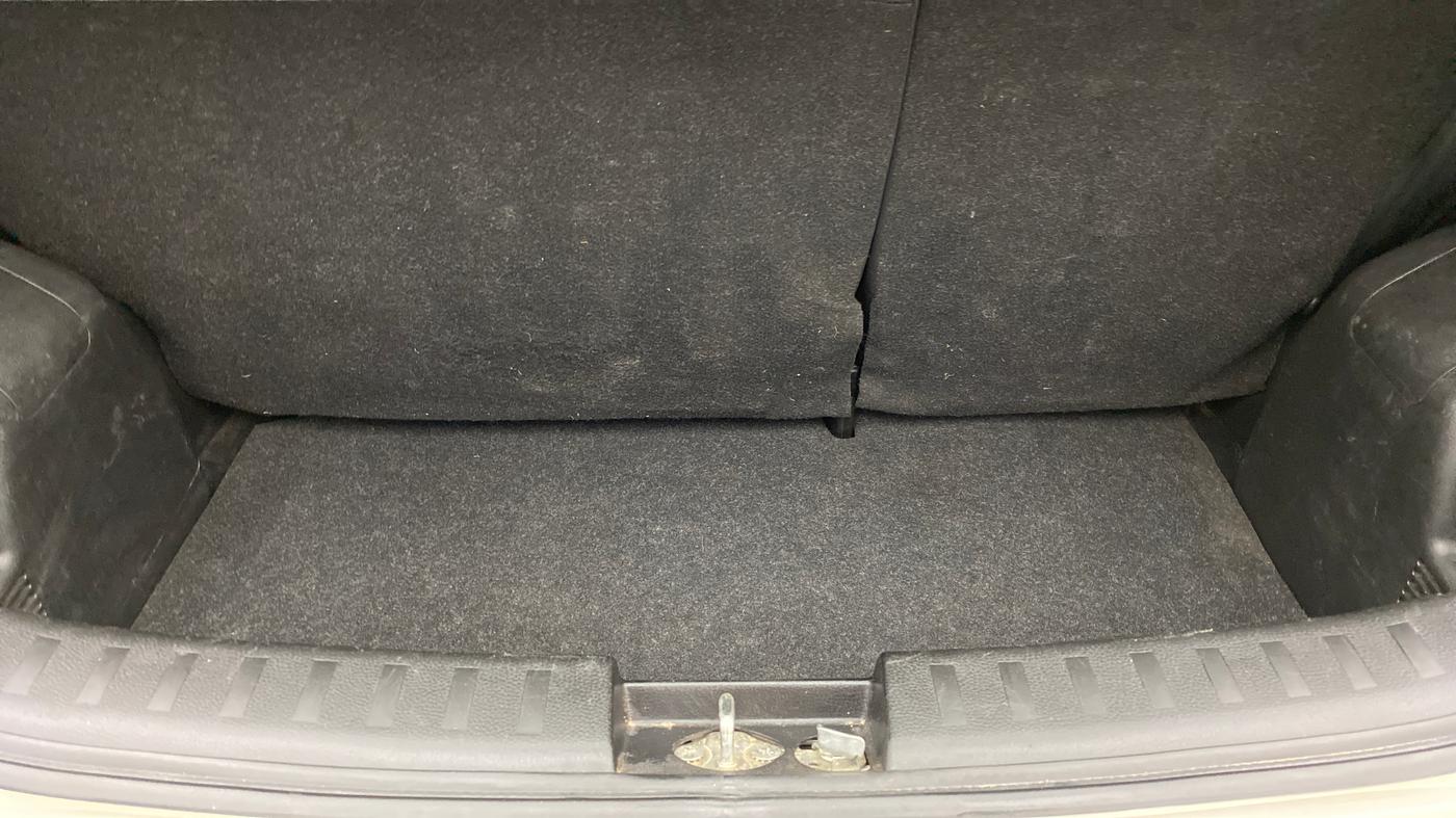 2017 Maruti Swift VXI OPT, Petrol, Manual, 32,953 km, Boot Inside