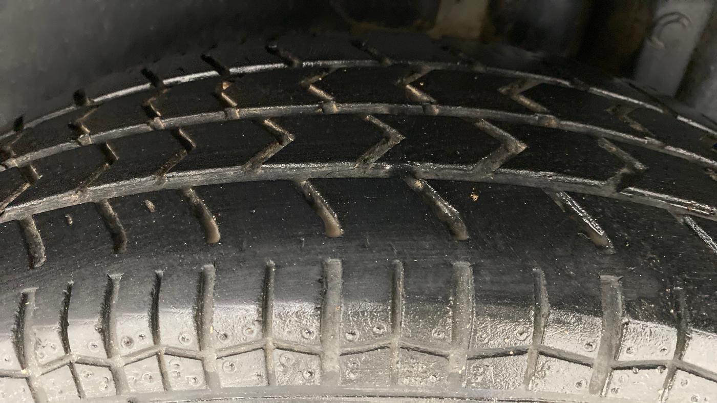 2017 Maruti Swift VXI OPT, Petrol, Manual, 32,953 km, Left Rear Tyre Tread