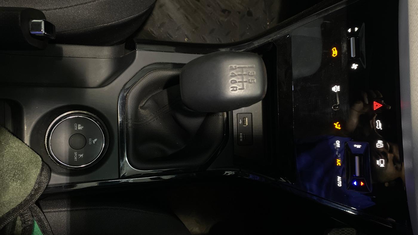 2025 Tata NEXON CREATIVE + SUNROOF 1.2 PETROL, Petrol, Manual, 8,414 km, Gear Lever