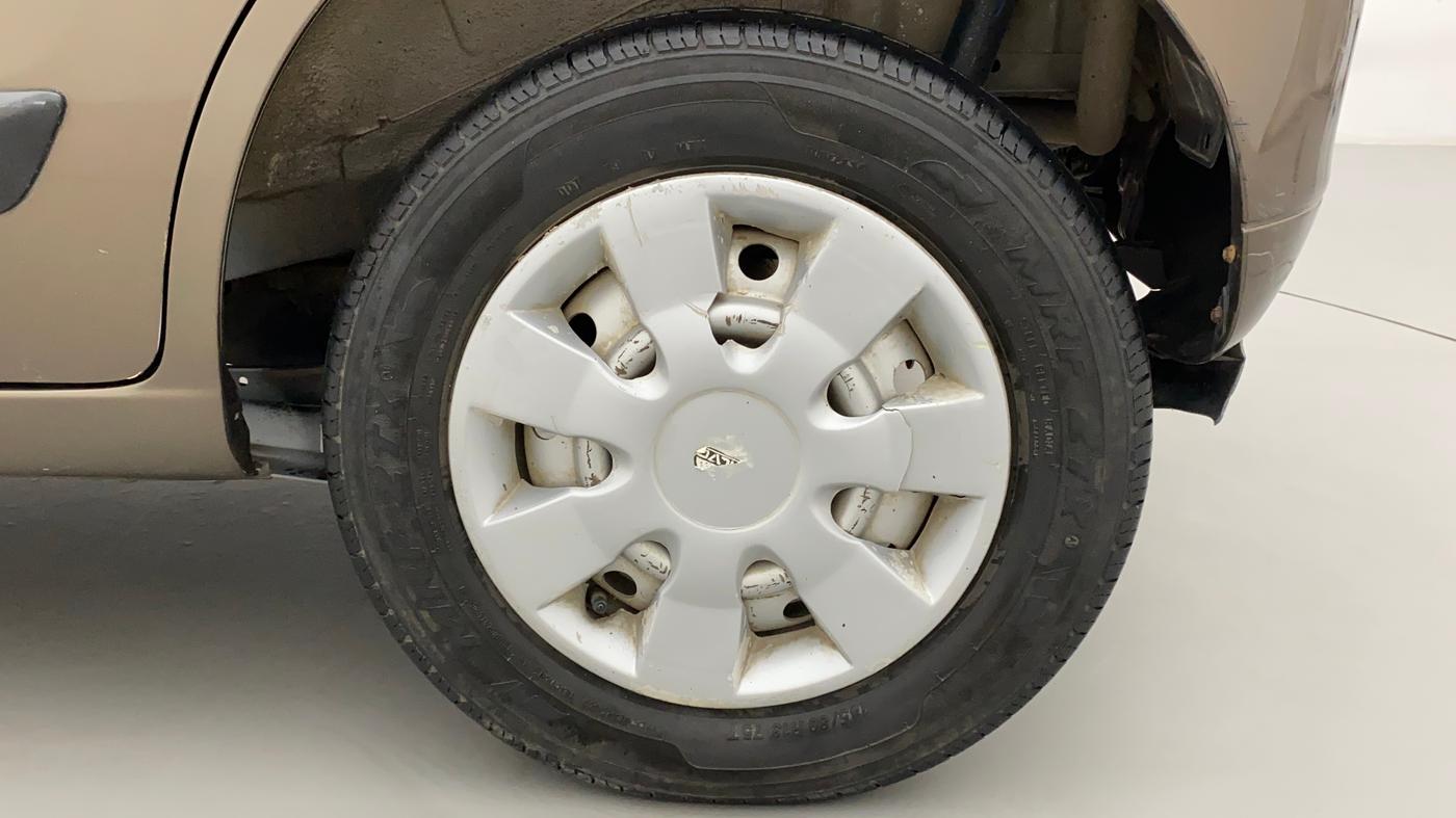 2014 Maruti Wagon R 1.0 LXI CNG, CNG, Manual, 1,05,185 km, Left Rear Wheel