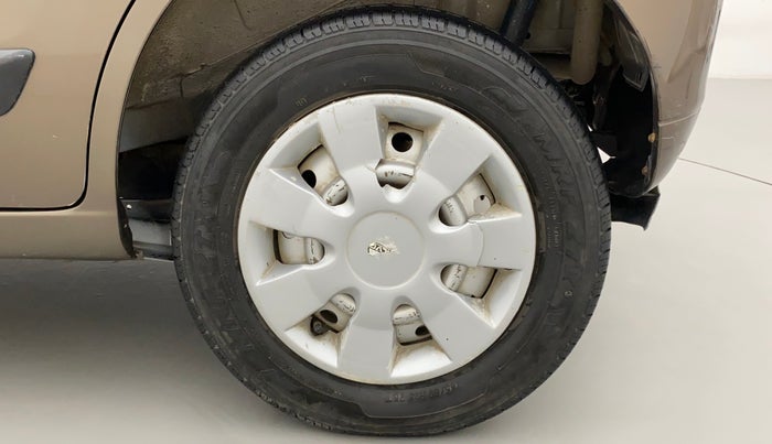 2014 Maruti Wagon R 1.0 LXI CNG, CNG, Manual, 1,05,185 km, Left Rear Wheel