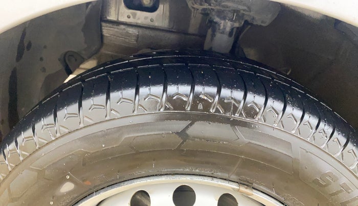2021 Hyundai NEW SANTRO SPORTZ EXECUTIVE MT CNG, CNG, Manual, 79,736 km, Left Front Tyre Tread