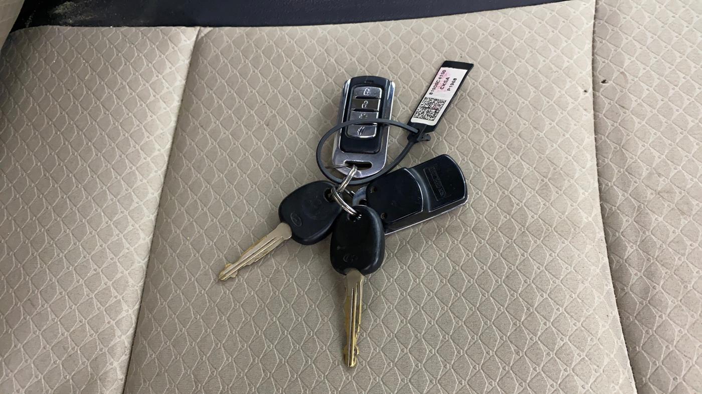 2021 Hyundai NEW SANTRO SPORTZ EXECUTIVE MT CNG, CNG, Manual, 79,736 km, Key Close Up
