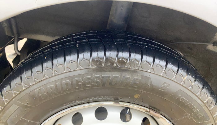 2021 Hyundai NEW SANTRO SPORTZ EXECUTIVE MT CNG, CNG, Manual, 79,736 km, Right Rear Tyre Tread