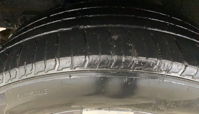 2023 Hyundai VENUE SX (O) 1.0 TURBO DCT, Petrol, Automatic, 27,749 km, Right Rear Tyre Tread