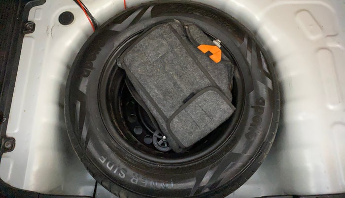 2023 Hyundai VENUE SX (O) 1.0 TURBO DCT, Petrol, Automatic, 27,749 km, Spare Tyre