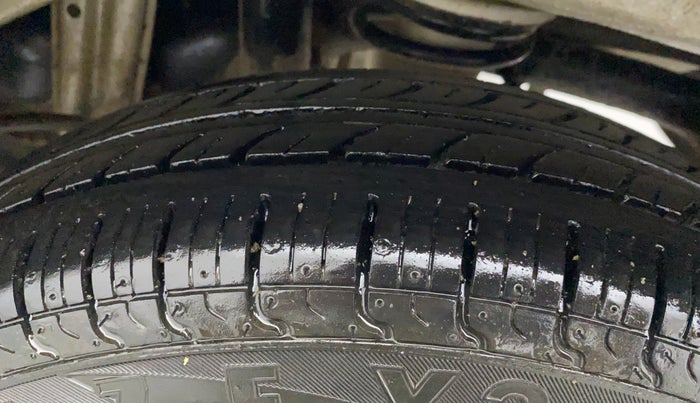 2019 Maruti Alto LXI, Petrol, Manual, 65,860 km, Left Rear Tyre Tread