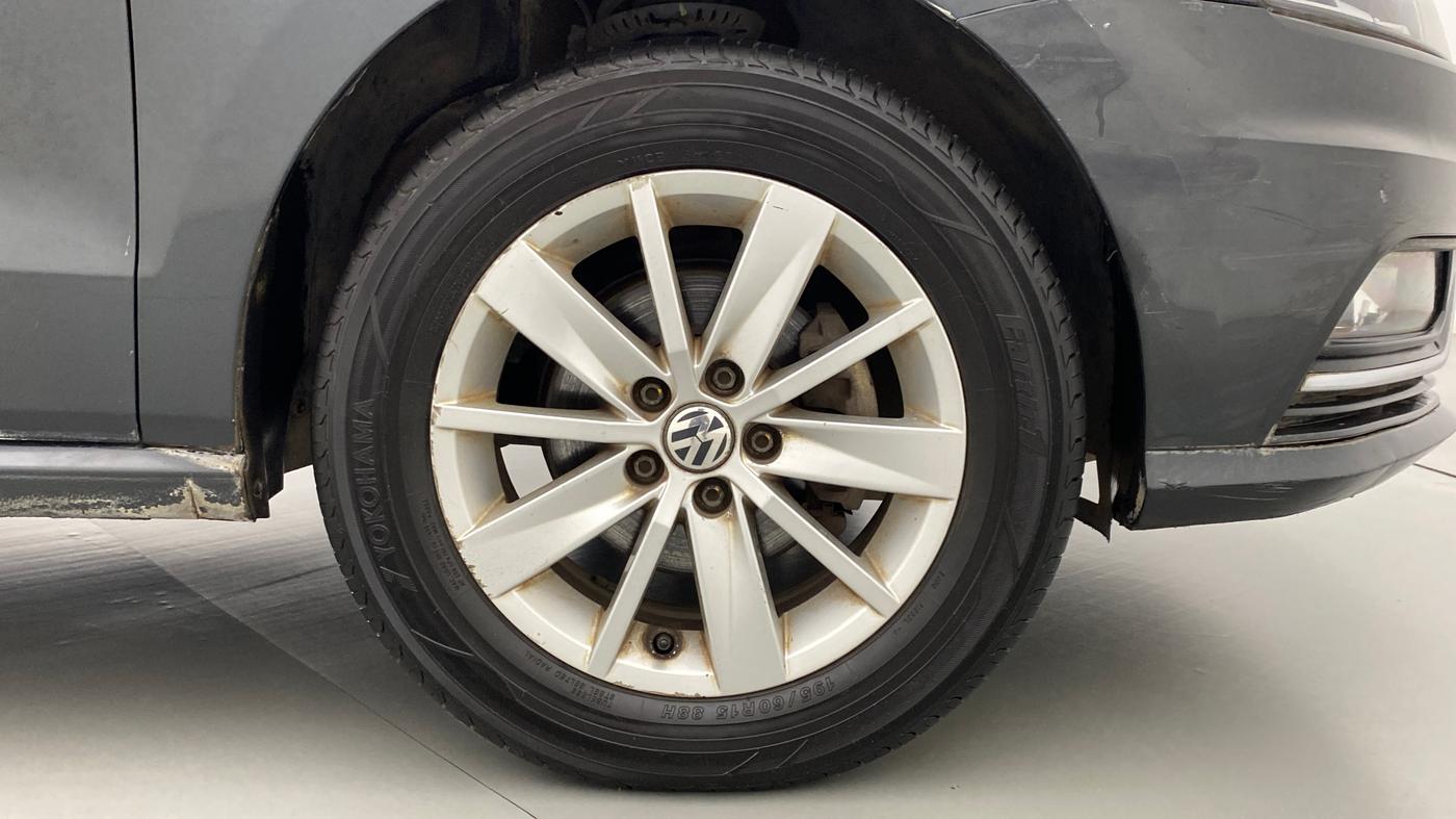 2017 Volkswagen Ameo HIGHLINE 1.5L AT (D), Diesel, Automatic, 45,867 km, Right Front Wheel