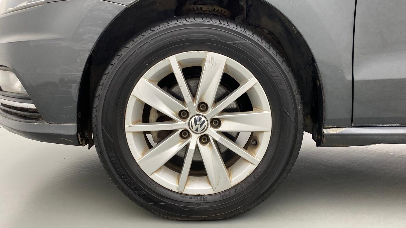 2017 Volkswagen Ameo HIGHLINE 1.5L AT (D), Diesel, Automatic, 45,867 km, Left Front Wheel