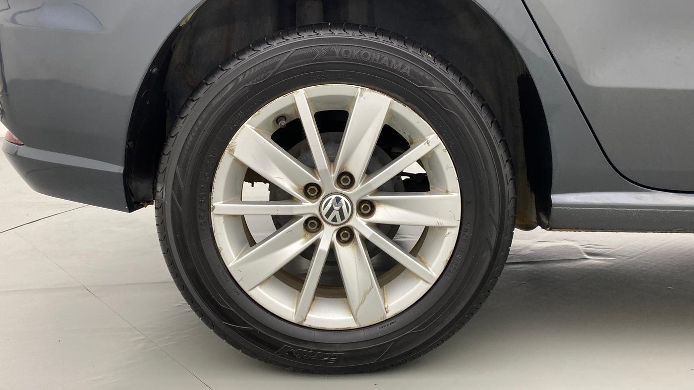 2017 Volkswagen Ameo HIGHLINE 1.5L AT (D), Diesel, Automatic, 45,867 km, Right Rear Wheel