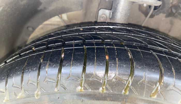 2018 Maruti Swift ZXI AMT, Petrol, Automatic, 33,539 km, Left Front Tyre Tread