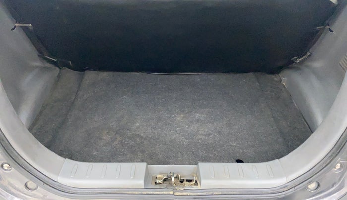 2014 Maruti Alto 800 LXI, Petrol, Manual, 82,404 km, Boot Inside