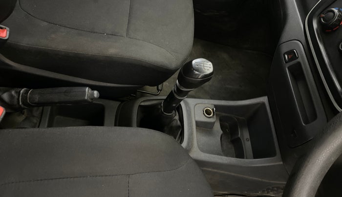 2016 Renault Kwid RXE, Petrol, Manual, 98,068 km, Gear Lever