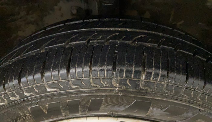 2015 Maruti Wagon R 1.0 LXI, Petrol, Manual, 47,105 km, Right Front Tyre Tread