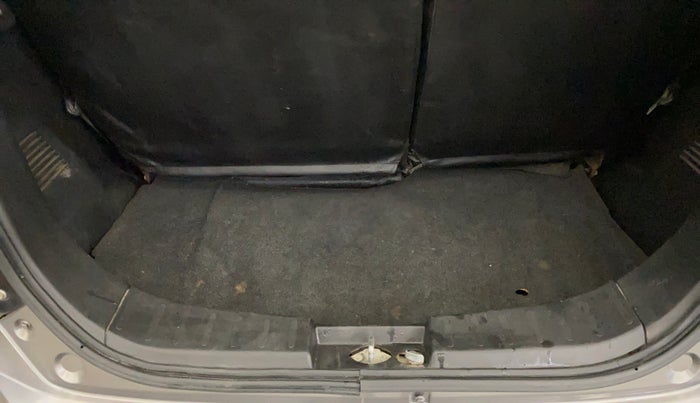 2015 Maruti Wagon R 1.0 LXI, Petrol, Manual, 47,105 km, Boot Inside