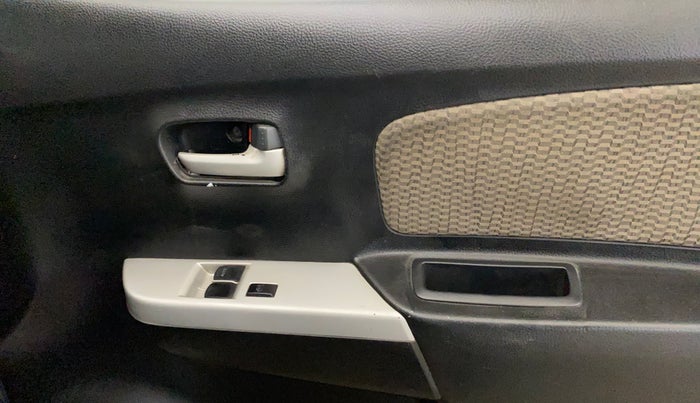 2015 Maruti Wagon R 1.0 LXI, Petrol, Manual, 47,105 km, Driver Side Door Panels Control