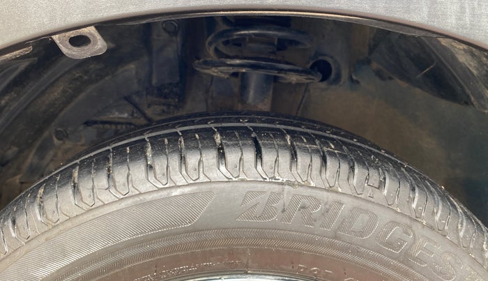 2021 Maruti XL6 ALPHA MT, Petrol, Manual, 21,229 km, Left Front Tyre Tread