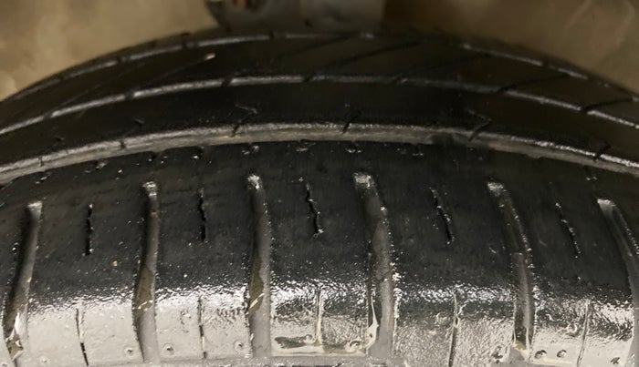 2012 Maruti A Star VXI ABS AT, Petrol, Automatic, 41,232 km, Right Front Tyre Tread