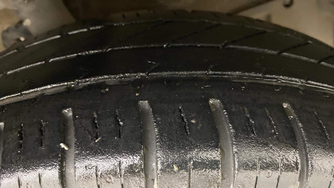 2012 Maruti A Star VXI ABS AT, Petrol, Automatic, 41,232 km, Left Front Tyre Tread