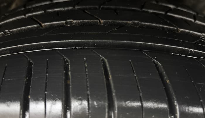 2023 Hyundai VENUE SX 1.2 PETROL, Petrol, Manual, 76,179 km, Left Rear Tyre Tread