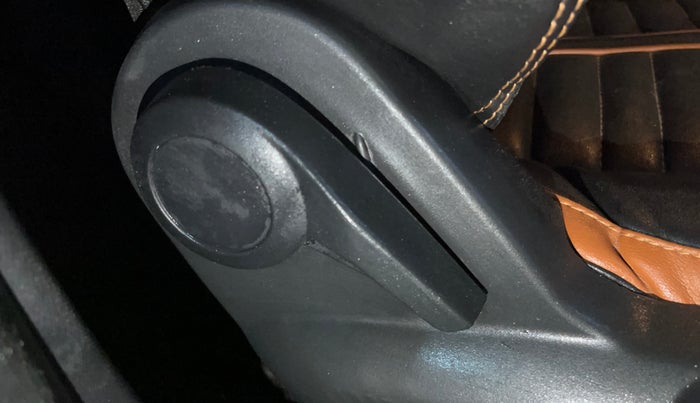 2023 Tata PUNCH ADVENTURE MT, Petrol, Manual, 31,710 km, Driver Side Adjustment Panel