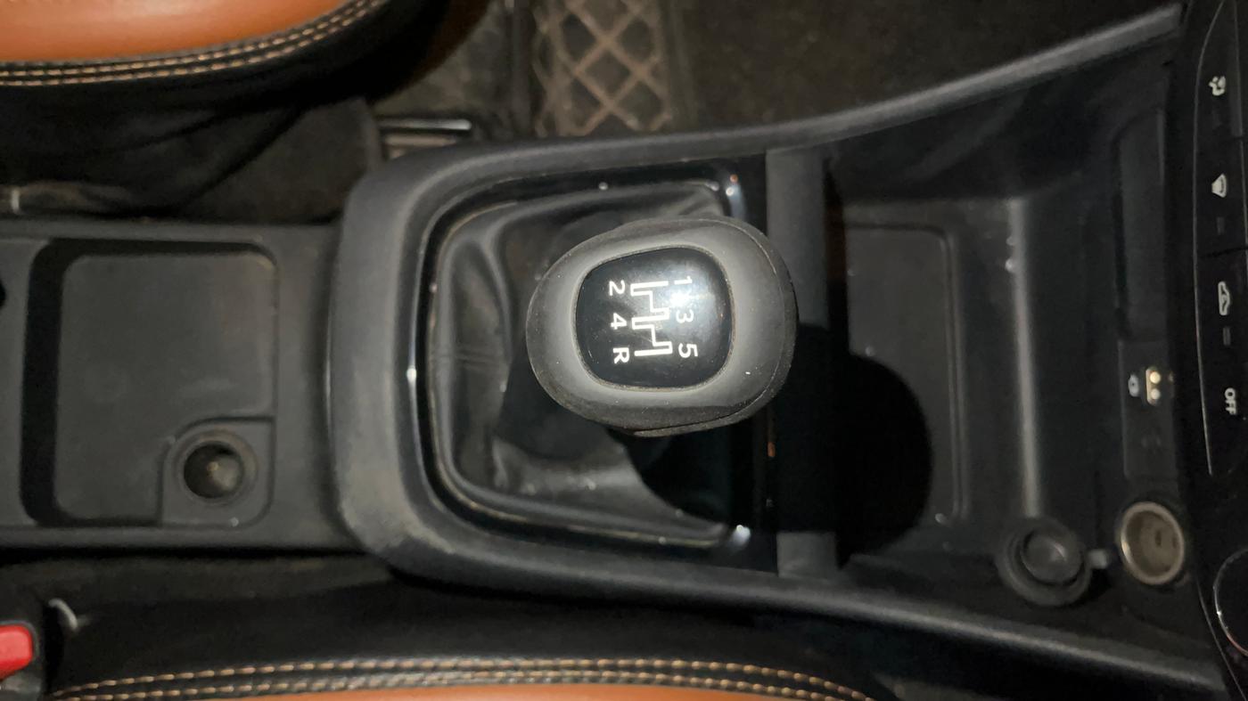 2023 Tata PUNCH ADVENTURE MT, Petrol, Manual, 35,000 km, Gear Lever