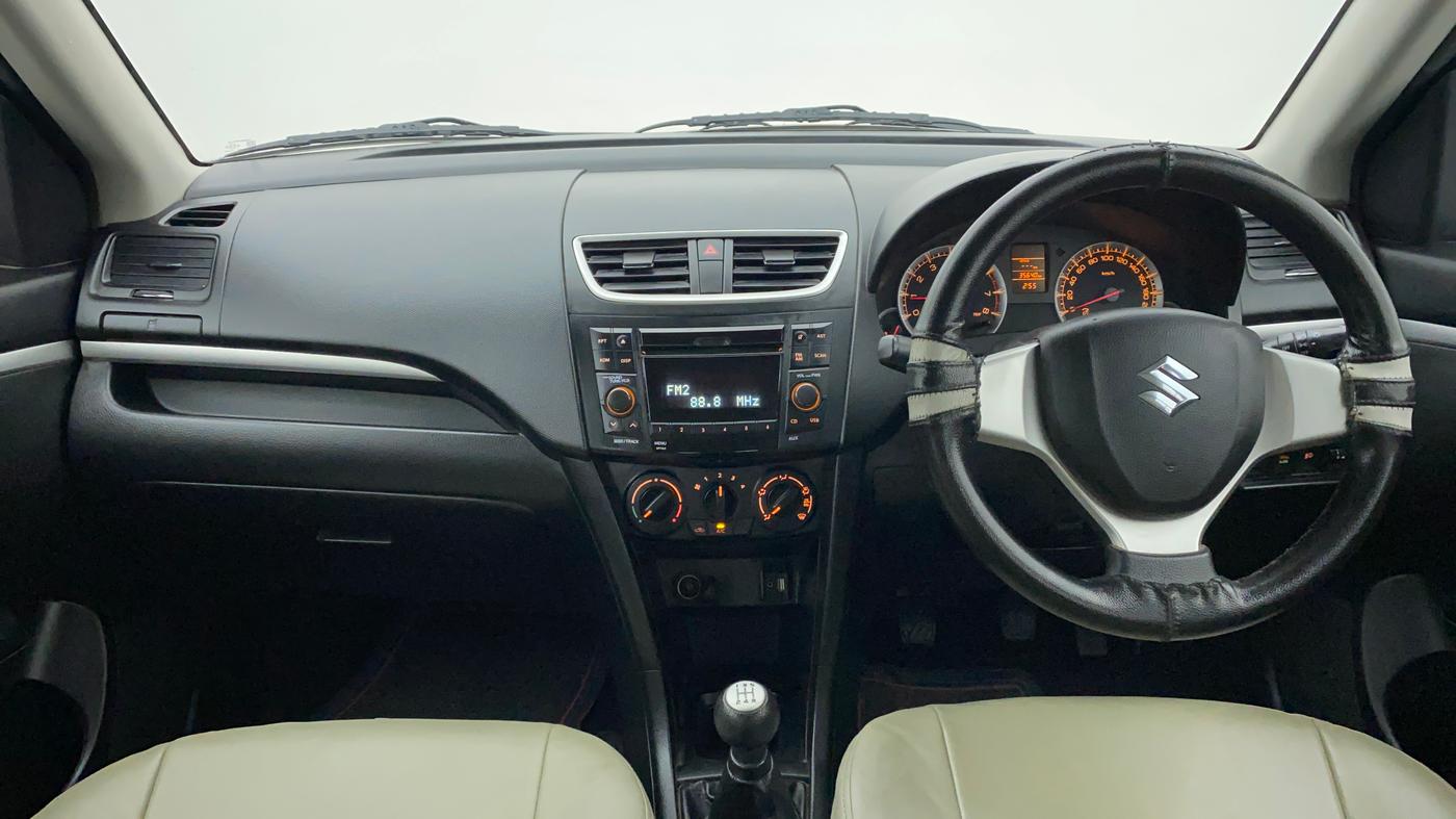 2013 Maruti Swift VXI, Petrol, Manual, 35,748 km, Dashboard