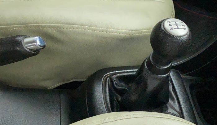 2013 Maruti Swift VXI, Petrol, Manual, 35,748 km, Gear Lever