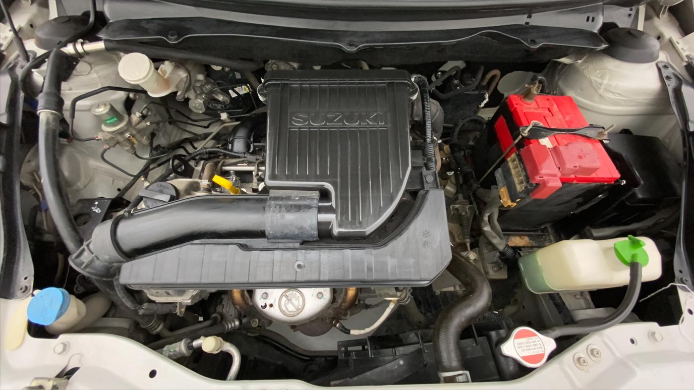 2013 Maruti Swift VXI, Petrol, Manual, 35,748 km, Open Bonet