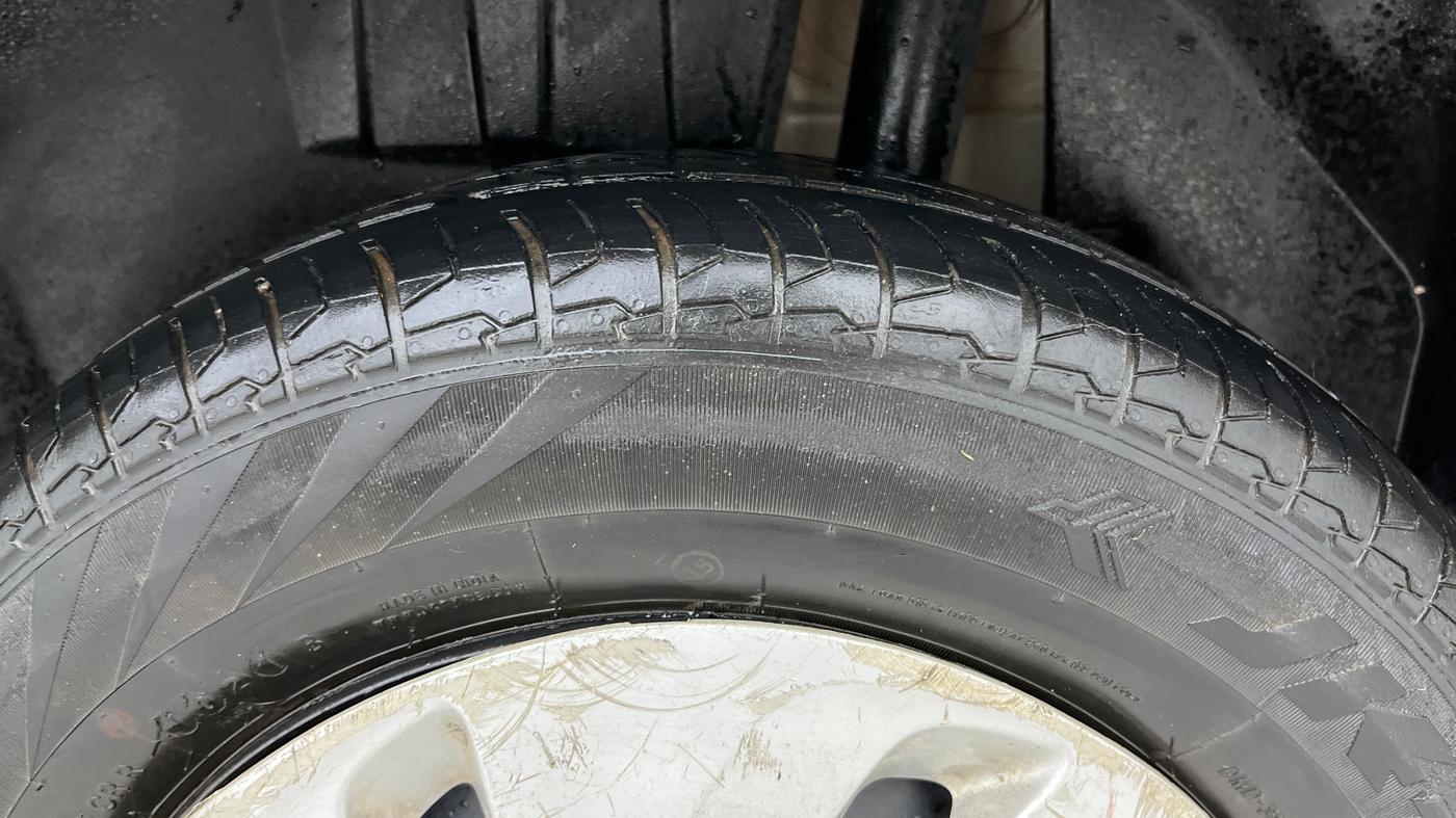 2019 Maruti Dzire VXI, Petrol, Manual, 58,671 km, Left Rear Tyre Tread