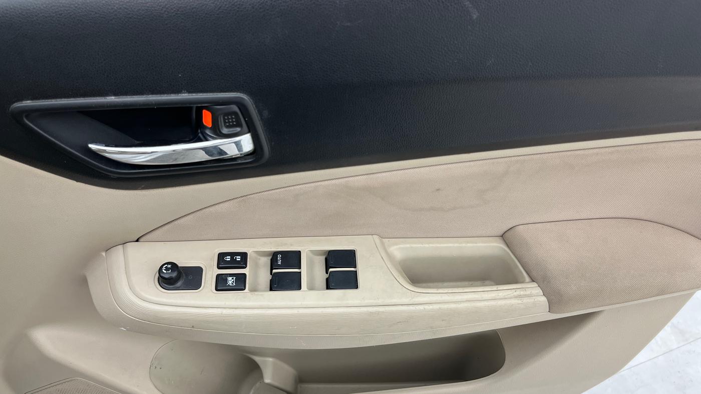 2019 Maruti Dzire VXI, Petrol, Manual, 58,671 km, Driver Side Door Panels Control
