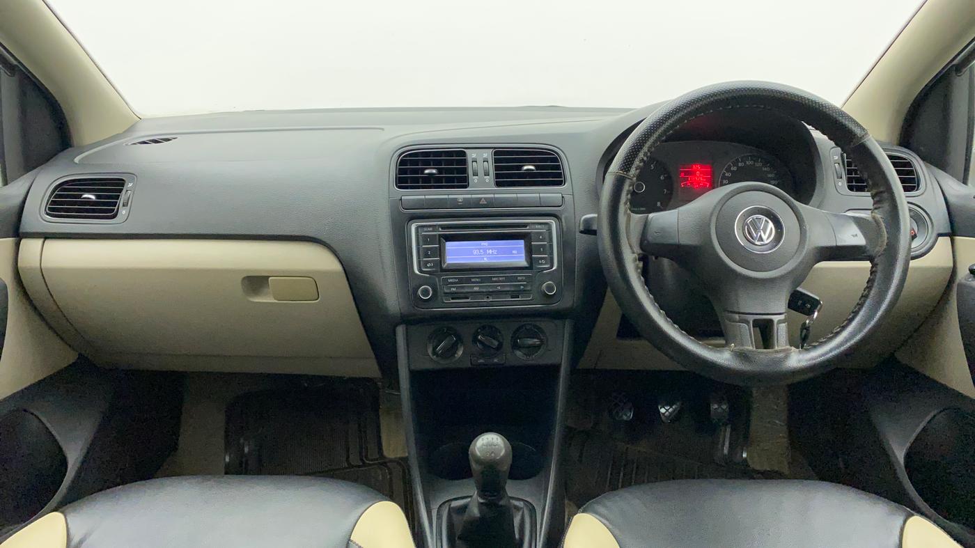2013 Volkswagen Polo COMFORTLINE 1.2L PETROL, Petrol, Manual, 1,19,316 km, Dashboard