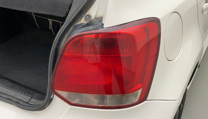 2013 Volkswagen Polo COMFORTLINE 1.2L PETROL, Petrol, Manual, 1,19,316 km, Right tail light - Minor scratches