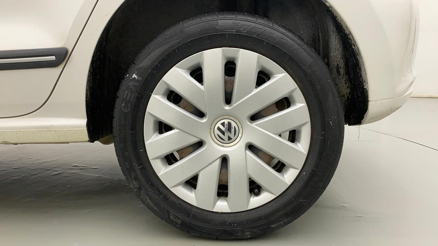 2013 Volkswagen Polo COMFORTLINE 1.2L PETROL, Petrol, Manual, 1,19,316 km, Left Rear Wheel