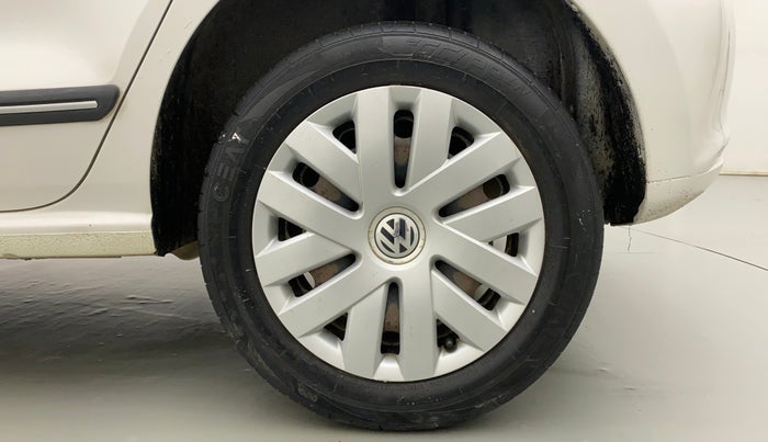 2013 Volkswagen Polo COMFORTLINE 1.2L PETROL, Petrol, Manual, 1,19,316 km, Left Rear Wheel