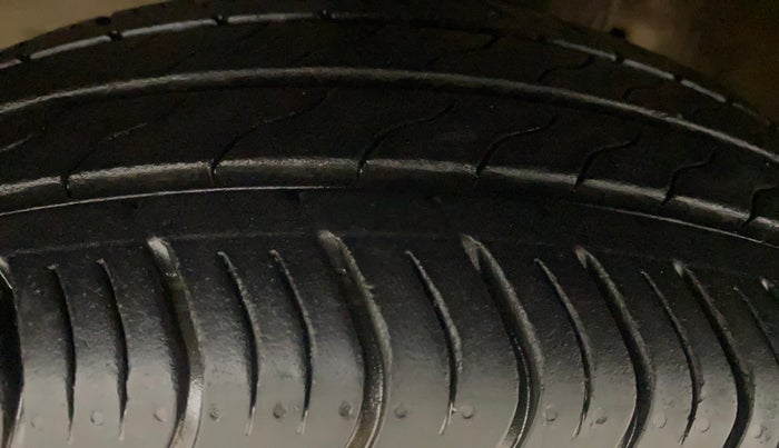 2016 Honda Jazz 1.2L I-VTEC VX, Petrol, Manual, 61,368 km, Left Front Tyre Tread