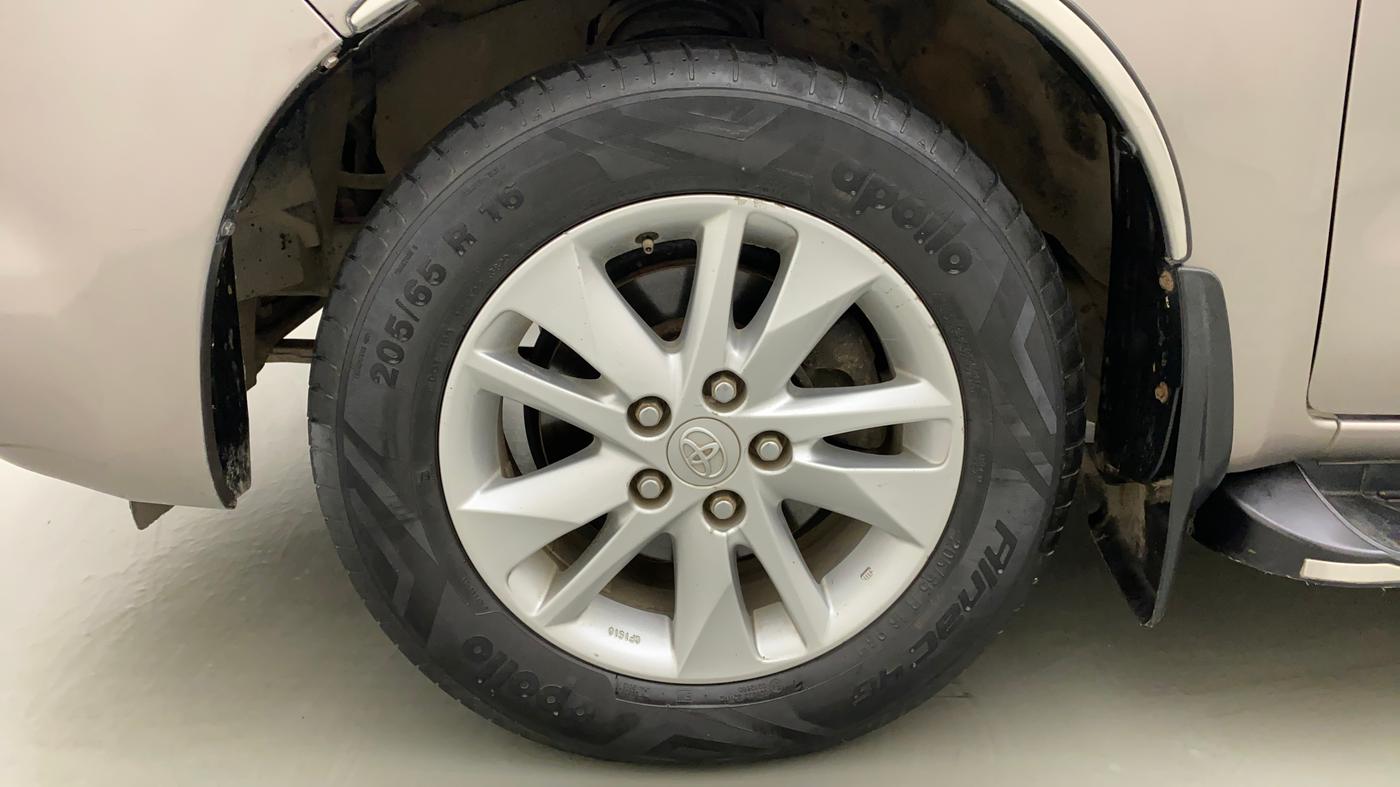 2020 Toyota Innova Crysta 2.4 GX AT 7 STR, Diesel, Automatic, 74,869 km, Left Front Wheel